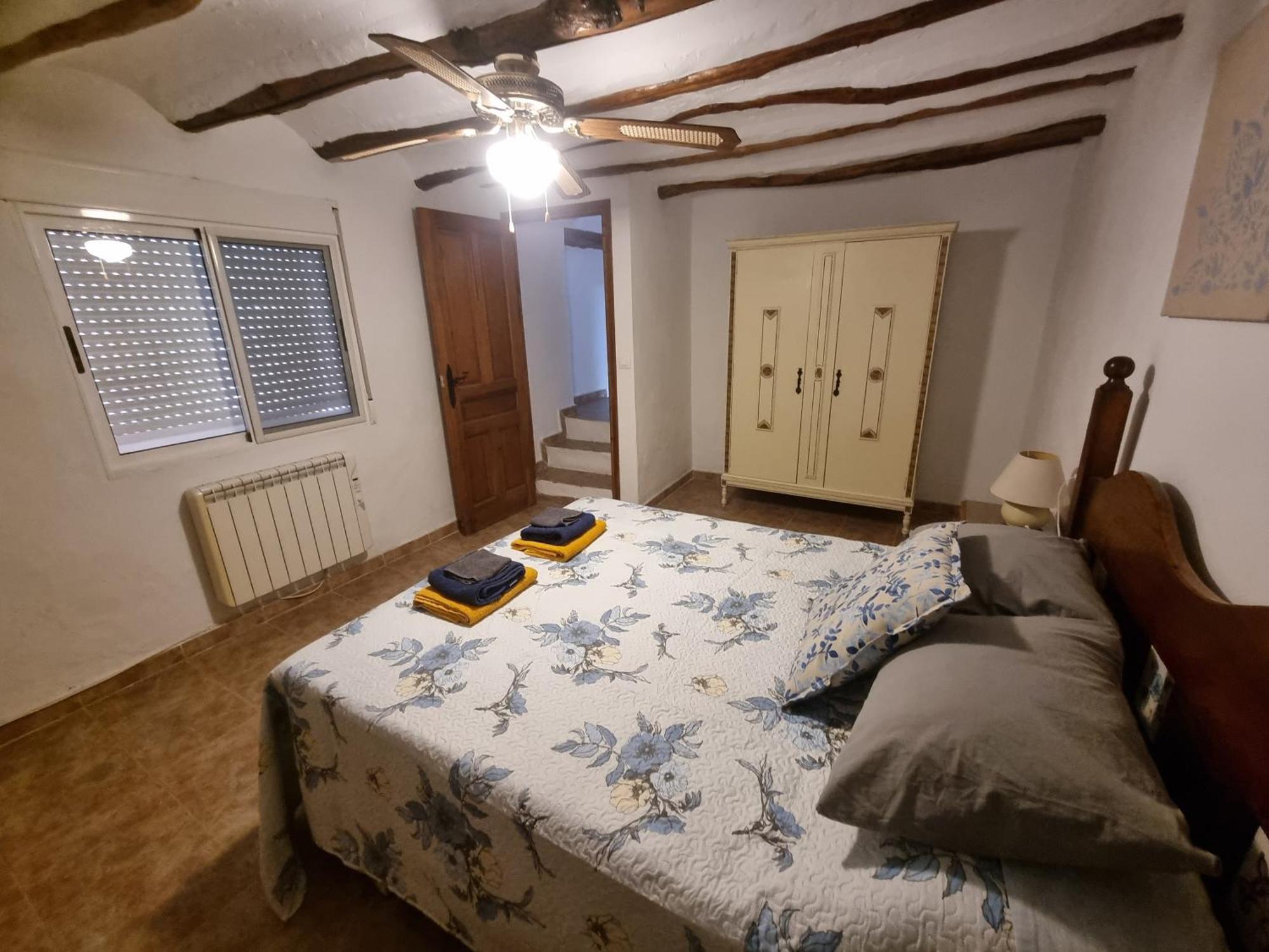 Casa Arriba Village House In Zarra 외부 사진