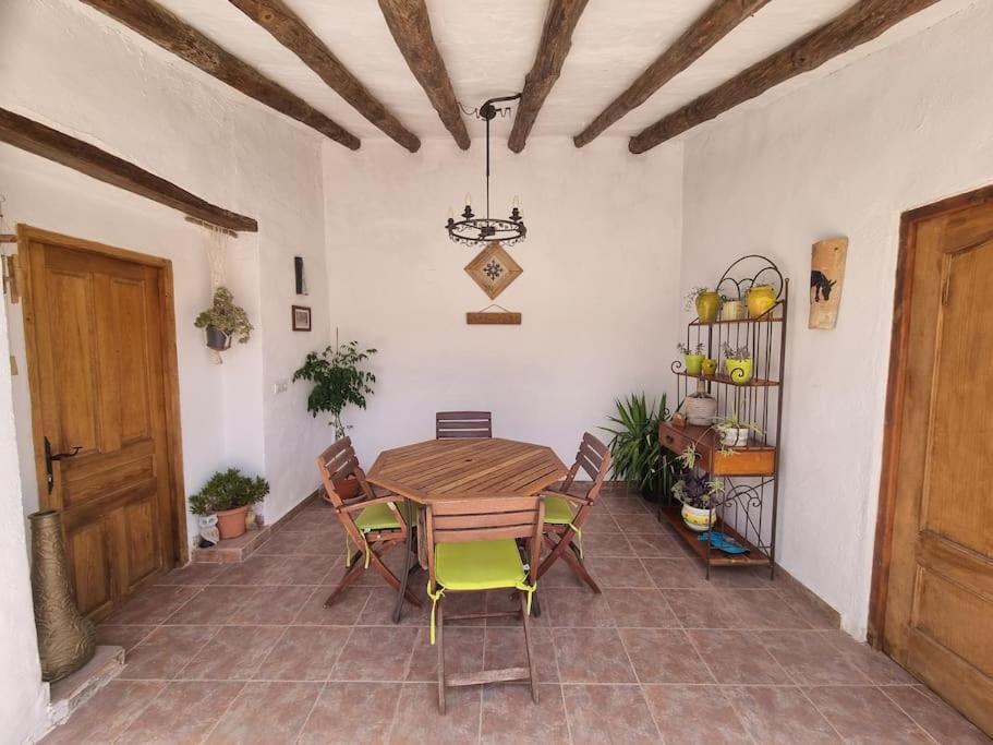 Casa Arriba Village House In Zarra 외부 사진