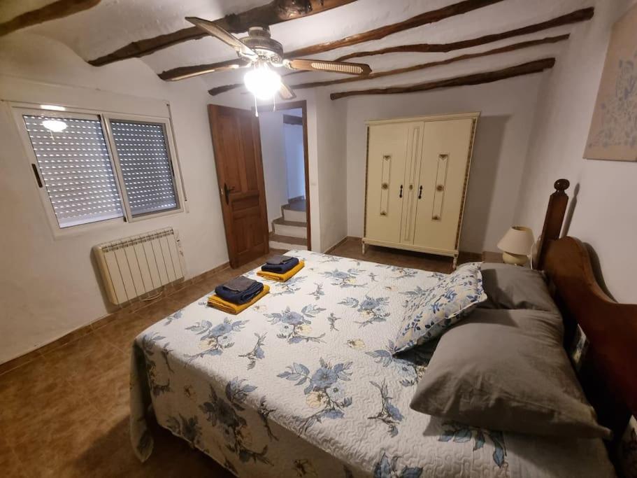 Casa Arriba Village House In Zarra 외부 사진