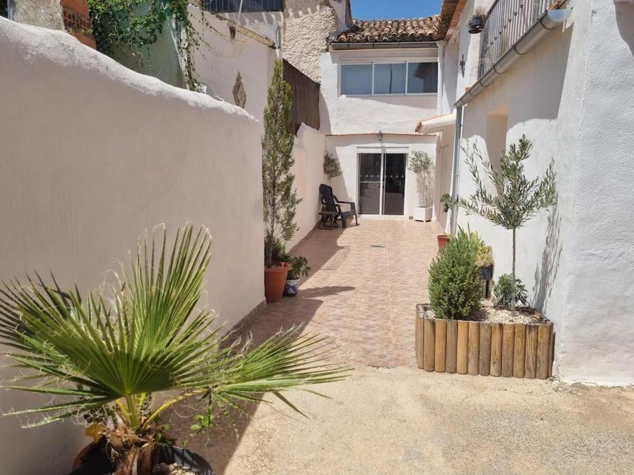 Casa Arriba Village House In Zarra 외부 사진